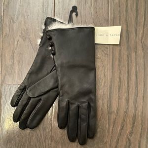 Black leather gloves with fur interior